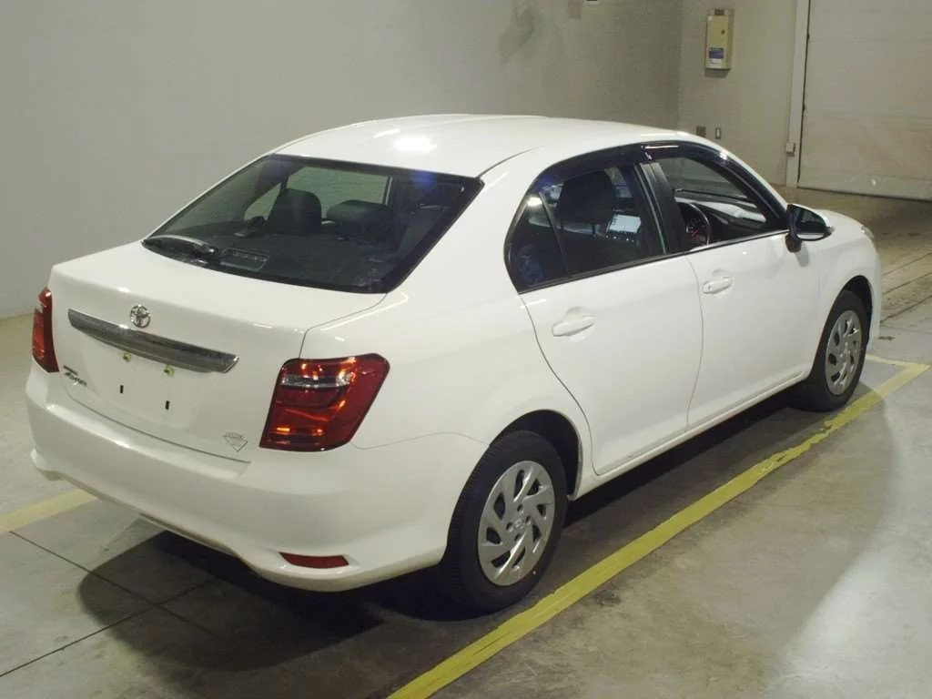 Toyota Corolla Axio NZE164 2021